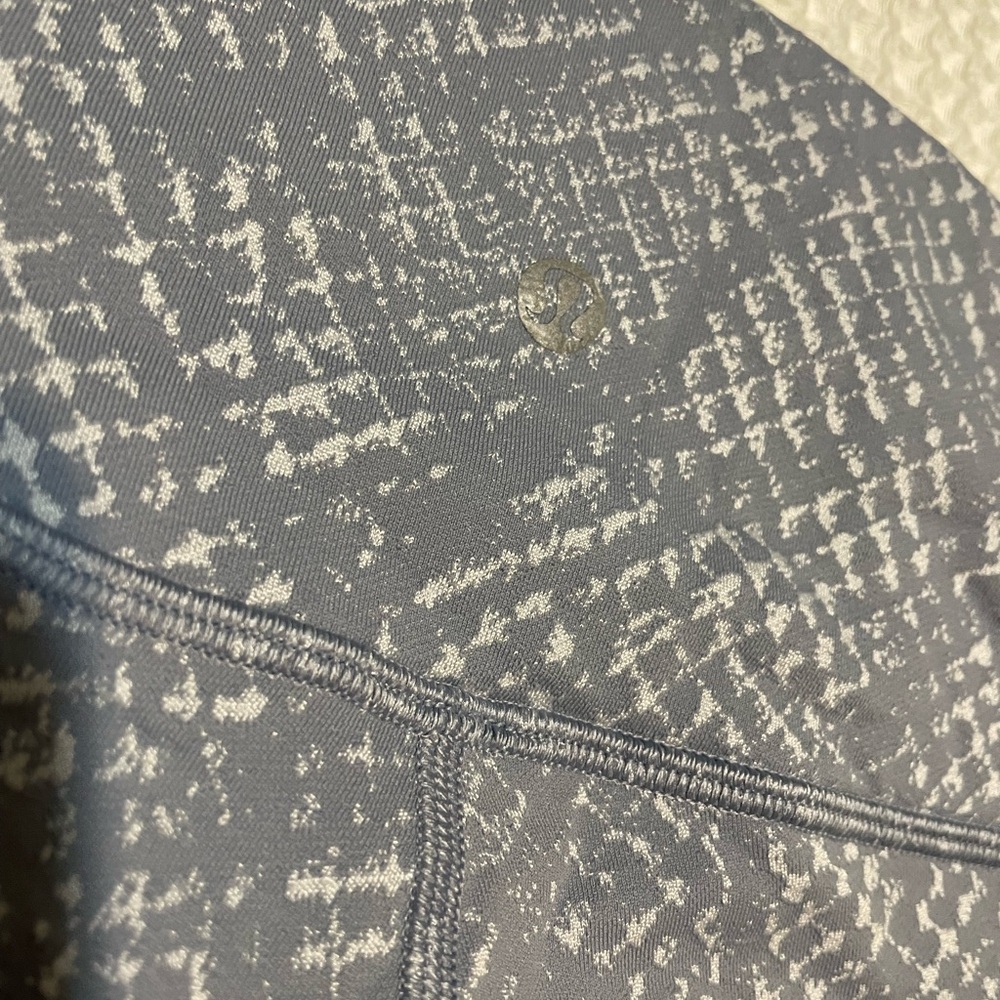 NWOT Lululemon Athletica Leggings - Picture 5 of 5